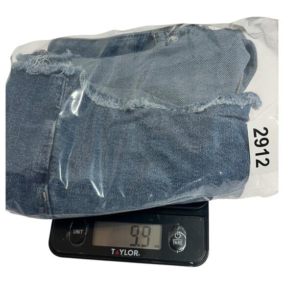 American Eagle Shorts Womens 4 Blue Denim Mom Short High Rise Frayed Hem Stretch - Picture 15 of 15